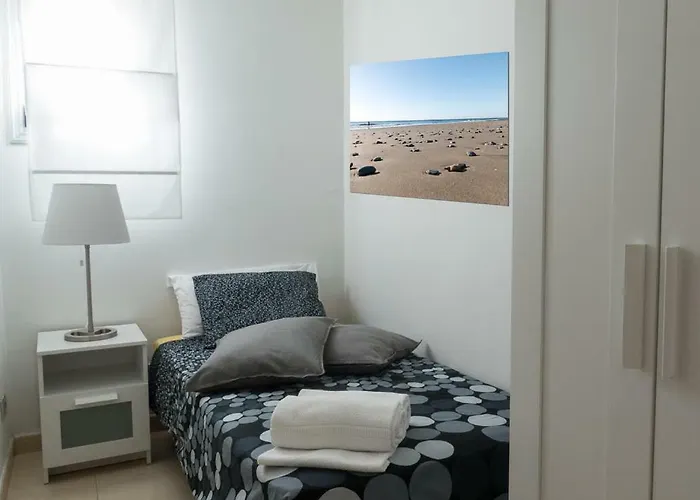 First Line Seaside Appartement *